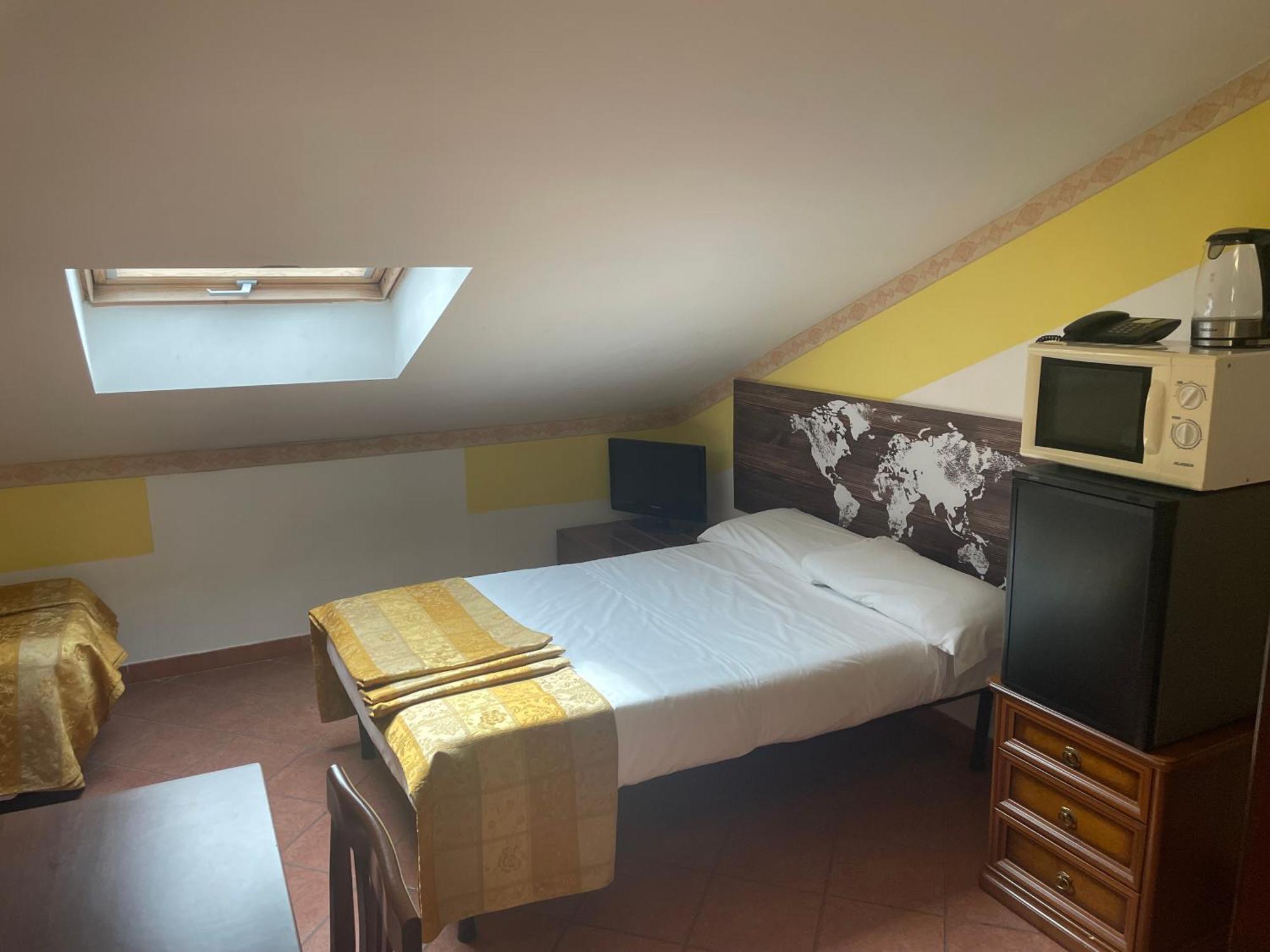 Euro House Inn Airport Fiumicino Dış mekan fotoğraf