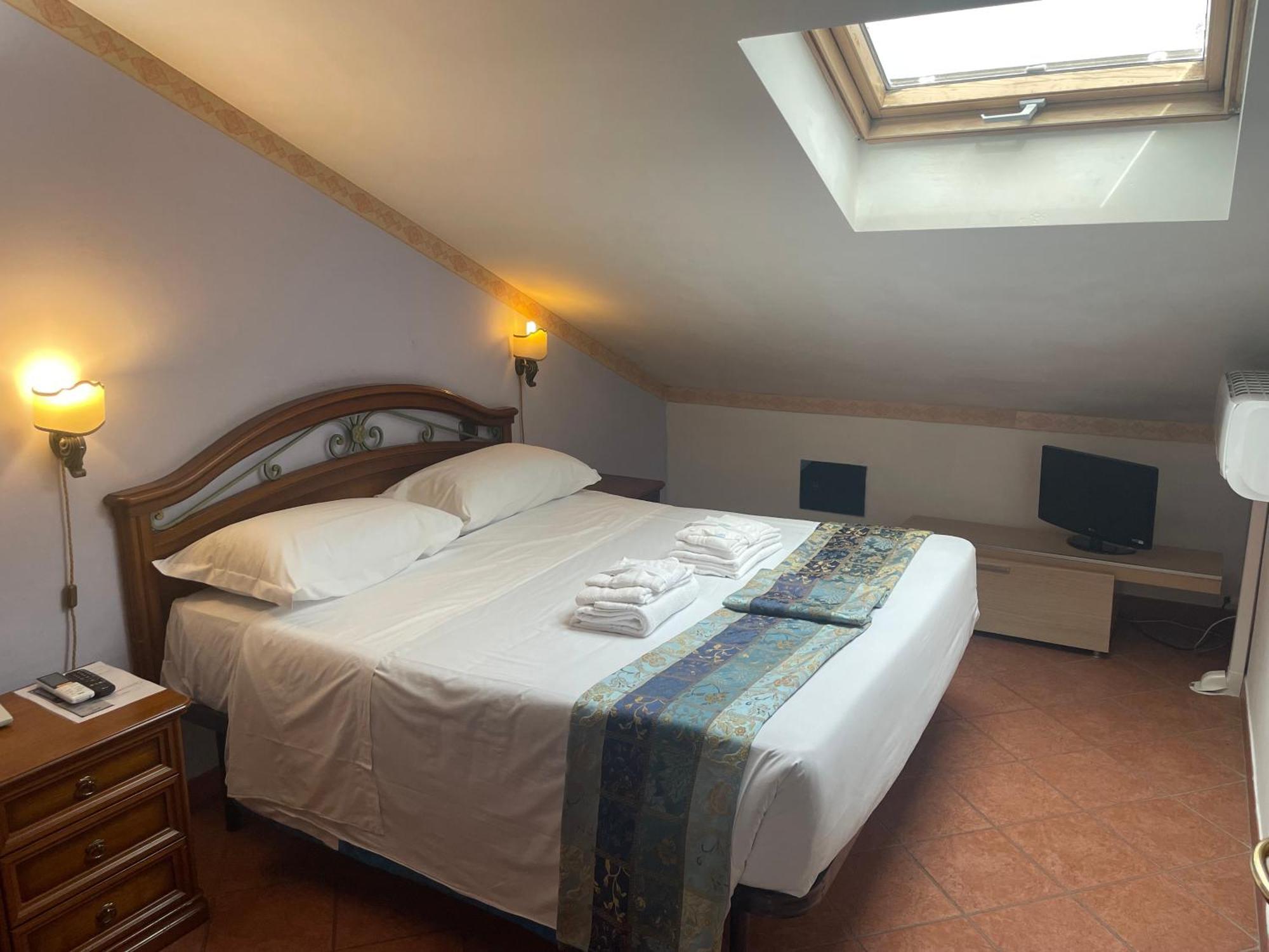 Euro House Inn Airport Fiumicino Dış mekan fotoğraf