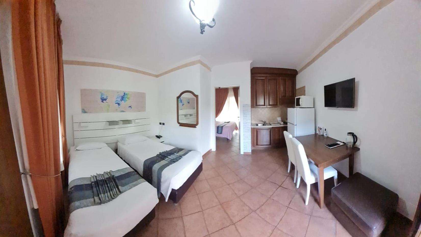 Euro House Inn Airport Fiumicino Dış mekan fotoğraf